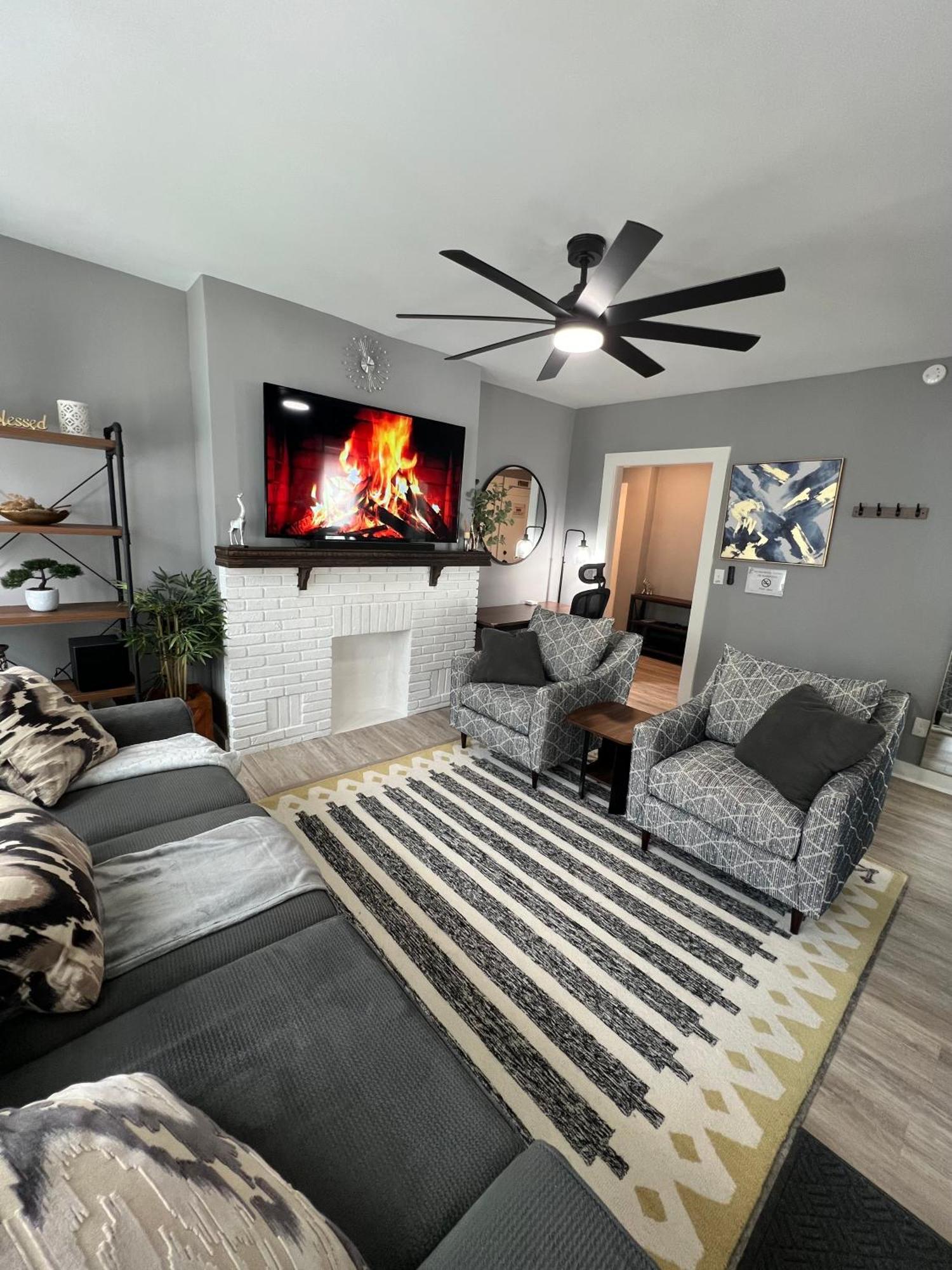 Charming 2Br 2Ba 10 Min Dt Airport By Lsp Homes แอตแลนตา ภายนอก รูปภาพ