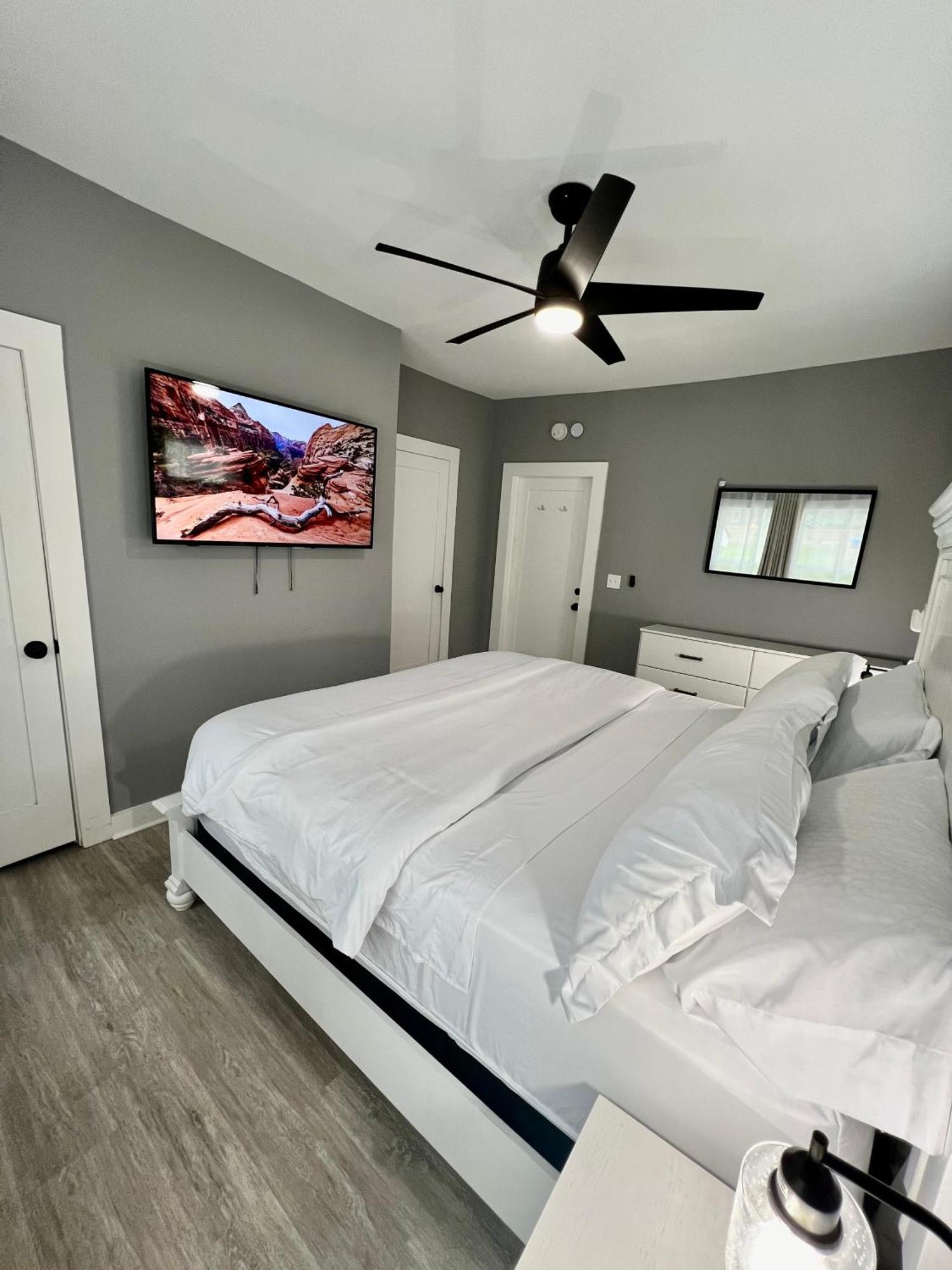 Charming 2Br 2Ba 10 Min Dt Airport By Lsp Homes แอตแลนตา ภายนอก รูปภาพ